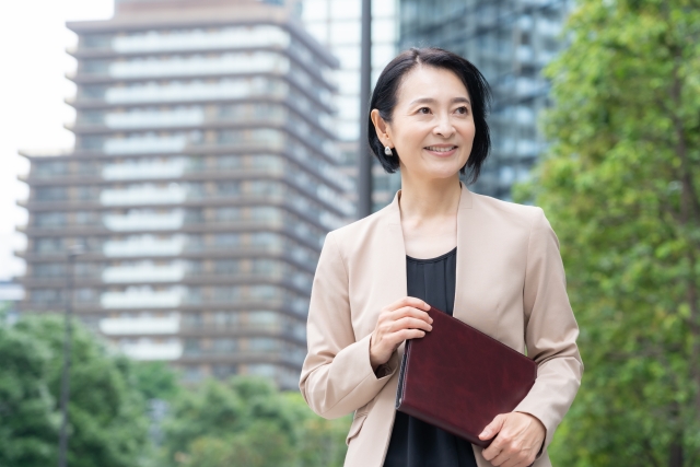 ビズーの年齢層と50代におすすめできる理由