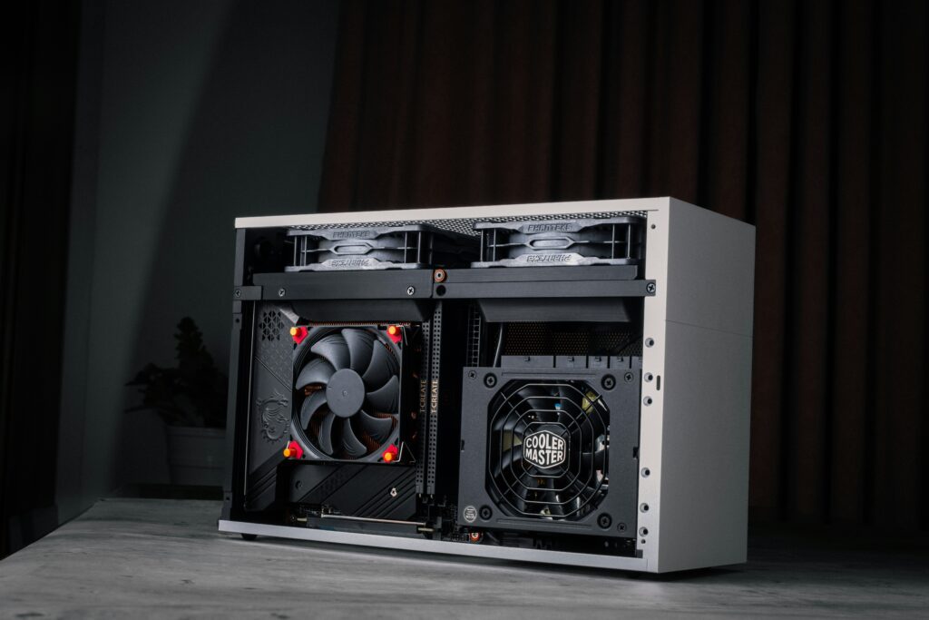 ゲーミングPCはなぜ安い？その理由と仕組み