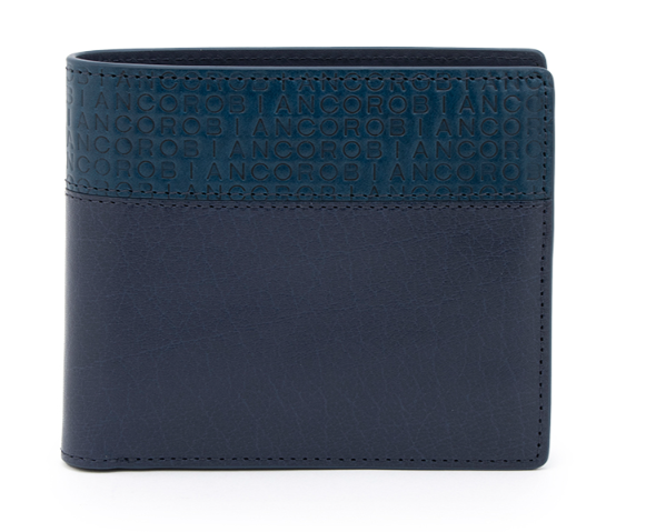 機能性が高い革小物（キーケース、財布）